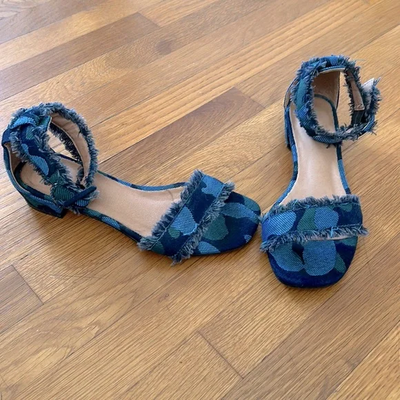 Anthropologie All Black brand sandals - Picture 1 of 4